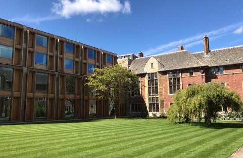 Cambridge City Centre Hotel | West Court- Jesus College