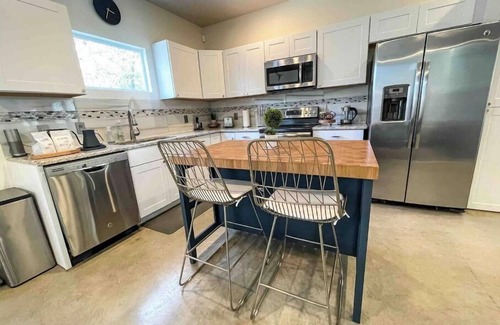 West Dallas House | WEST DALLAS HAVEN - Central Stylish Cozy