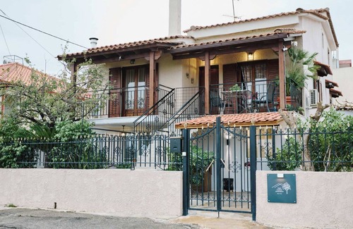 Aigio Apartment | West Garden in Aigio