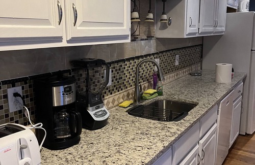 West Hartford Apartment | West Hartford Center Apartment