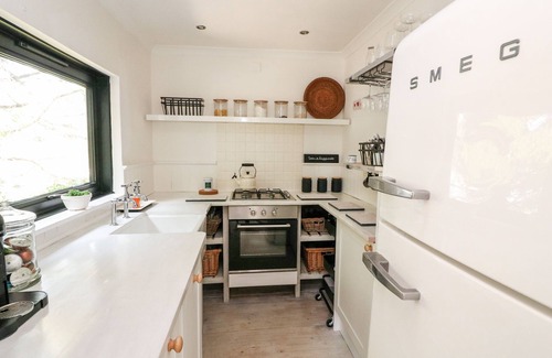 Kingsbridge Cottage | West Island