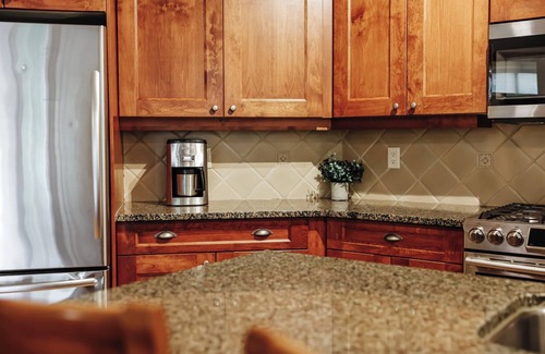 Westbank House | West K - Chateau Serenity