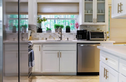 West Los Angeles House | West LA 2BR/2BA Designer Retreat, Near Santa Monica, UCLA, Culver City, SoFi