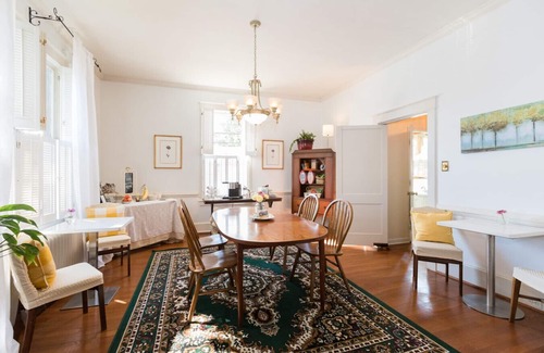 West Fairfax House | West Park Gardens | Entire House-4BR | Culpeper