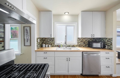 Genesee House | West Seattle Haven, Fire Pit, Views