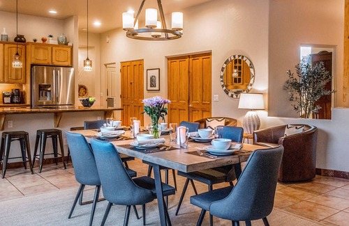 West Sedona House | West Sedona 4BR luxury home on private half acre w/Hot Tub & Mountain Views!