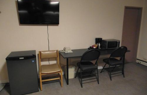 Hanna Hotel | West View Motel