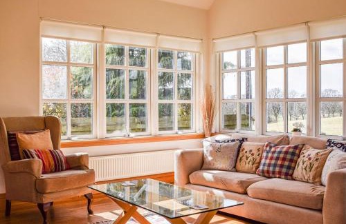 Crieff House | Westacre Lodge