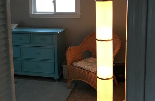 Westbrook Center House | Westbrook 2 Bed Cottage w/ Paddle Boards, Beach Supplies, and Grill - 7 day min