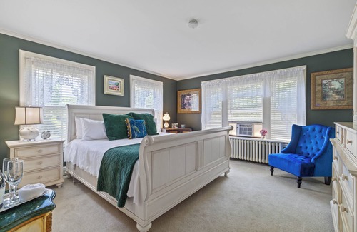 Westbrook Center Bed & Breakfast | Westbrook Inn B&B