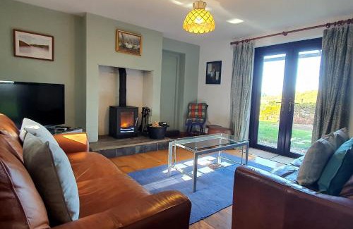 Matlock House | Westdale Cottage, Elton in the Peak District