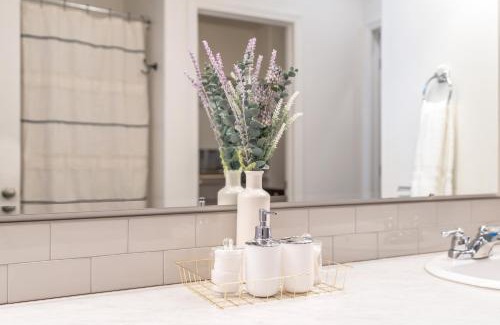 Caldwell House | Western Caldwell Charm