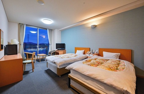 Shimonoseki Hotel | Westernstyle twin room with bath and toilet 1/Shimonoseki Yamaguchi