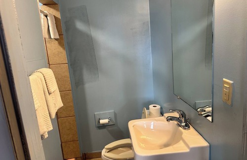 Austintown Hotel | Westgate Manor Motel Austintown-Younstown, Ohio