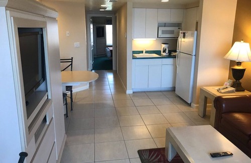 West Kissimmee Condo | Westgate Town Center - 3BR 3BA 7 Ngt Max Luxury Resort/Waterpark Close To Disney