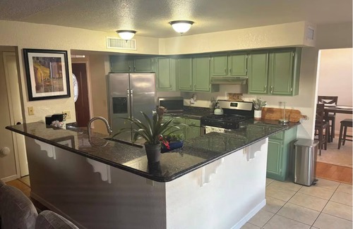 El Paso House | Westside Retreat – Fun & Comfort