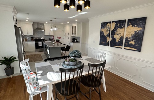 Richmond House | Westwood Luxury Ranch Home includes washer/dryer