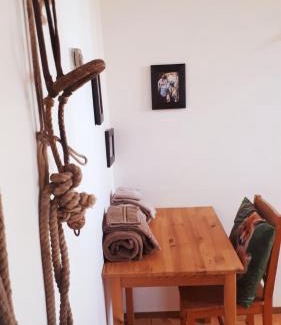 Bridge Lake Bed & Breakfast | Wettstone Guest Ranch