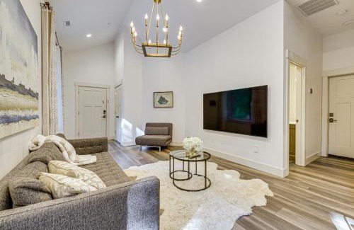 Redmond House | WFH-Friendly Gem with Creek 4 Mi to Sammamish Trail