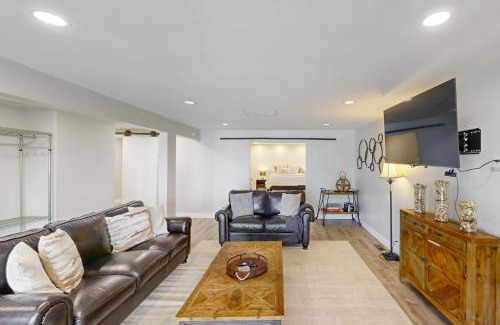 Depoe Bay Apartment | Whale Watchers -Lower
