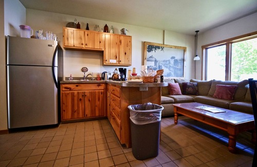 Leland Hotel | Whaleback Inn