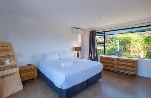 Omiha Villa | Wharetana Bay Villa with private walkway to beach!