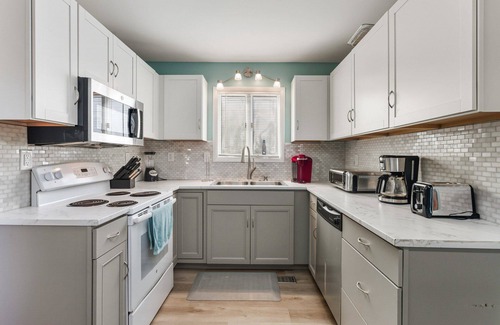 Kitty Hawk House | What a View | Ocean to Sound Views & Rooftop Deck