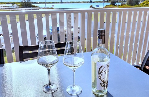 Bermagui Apartment | What A View Unit4 120 Lamont St Bermagui Holiday Unit