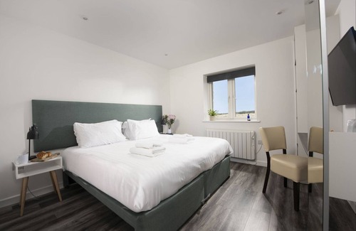 St Just Hotel | Wheal Call, B&B - a hotel room that sleeps 2 guests in 1 bedroom