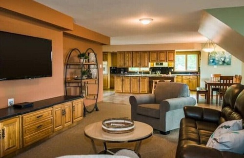 Brandon Condo | Wheat City Retreat