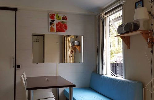 Champs-Romain House | Wheelchair-friendly mobile home in the Dordogne on a child-friendly campsite