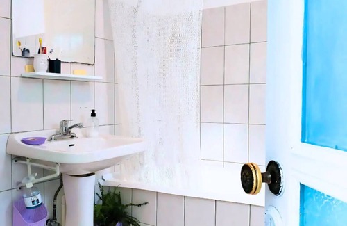 Brasov House | Where Wi-Fi Speed Beats the Rent, With monthly discounts.nn