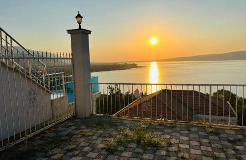 Sapanca Villa | WHİTE ROSE VİLLA Jakuzili ve Isıtma Havuzlu