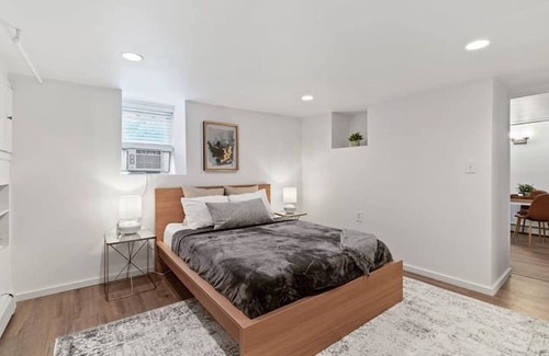Cove - East Side - Shippan Apartment | Whimsical Studio - Fire Pit