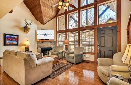 Reeds Spring House | Whiskey Rock Lodge
