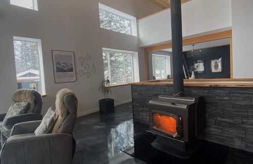 Revelstoke House | WhiskeyJack Estate