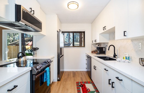 Kachina Village Cabin | Whispering Pines | Fire Pit, Foosball & EV Charger | Near NAU & Trails
