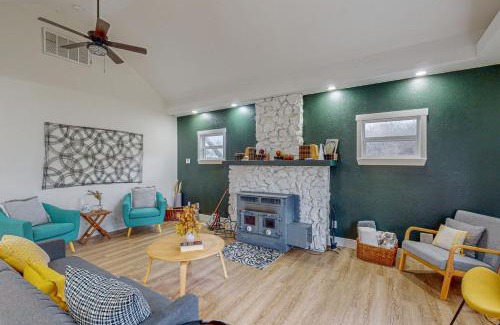 Bentonville House | Whispering Trails Retreat