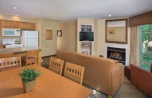 Welches Condo | Whispering Woods Resort, one bedroom