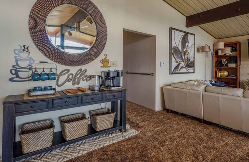 Lacey House | Whispering Water Private Retreat