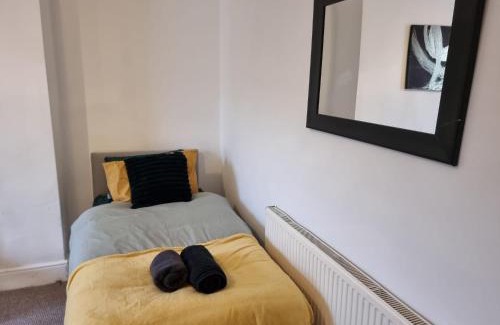 Tynemouth Apartment | Whitby Elegance