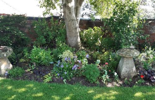 Quedgeley House | Whitchurch Farm Guesthouse