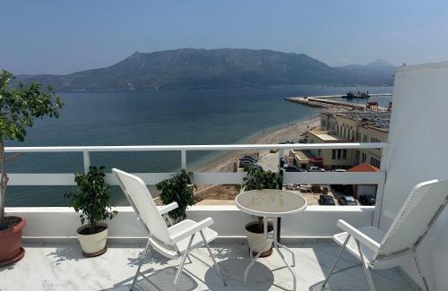 Korithion Apartment | White Angels