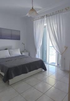Gerakini Apartment | White Beach Appartment