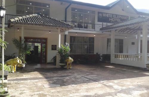Nallathanniya Hotel | White Elephant Hotel
