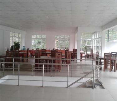 Nallathanniya Hotel | White Elephant Hotel
