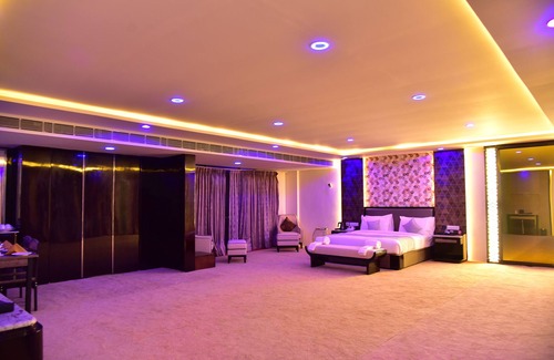 Chikkamagaluru Hotel | White Feather