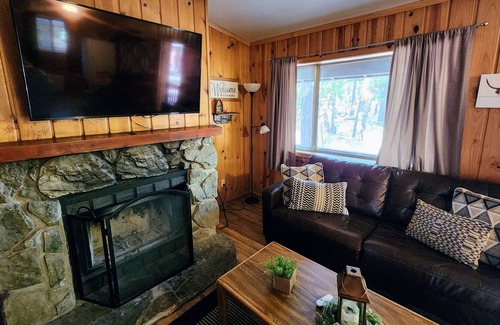 Pinetop-Lakeside Cabin | White Fir Cabin at Lazy Oaks Resort