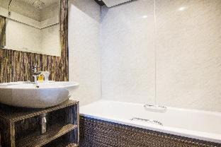 Harrogate City Centre Hotel | White Hart Hotel & Apartments