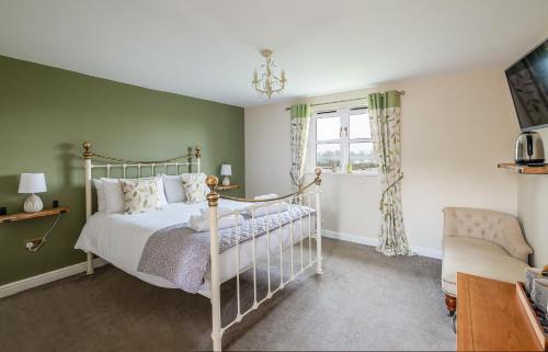Blythburgh Hotel | White Hart Inn